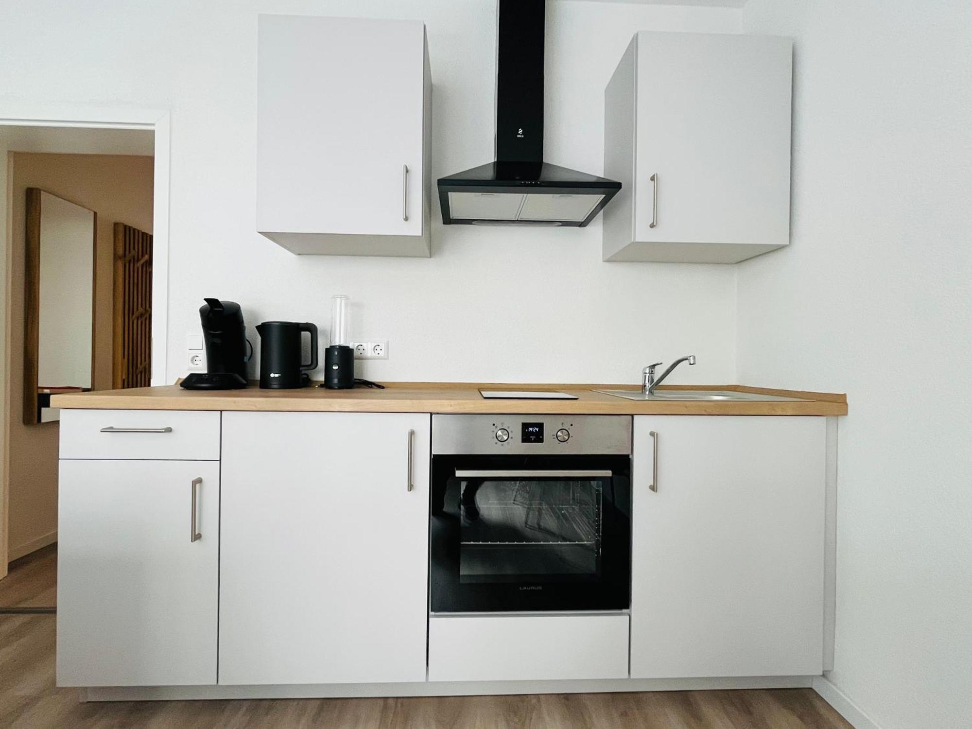 Black Forest City Apartment Mit Kostenlosem Parkplatz Friburgo de Brisgovia Exterior foto